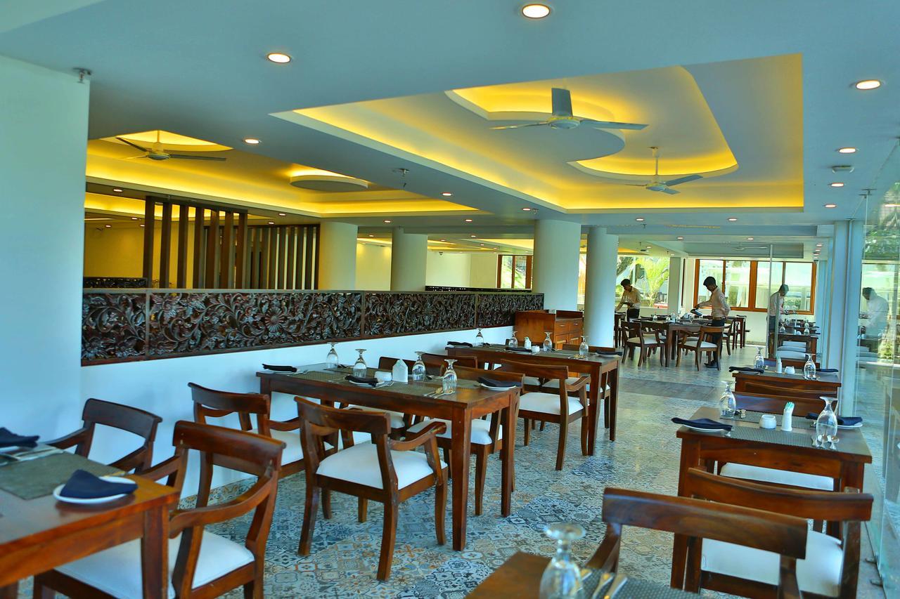 Elixir Hills Suites Resort And Spa Муннар Экстерьер фото