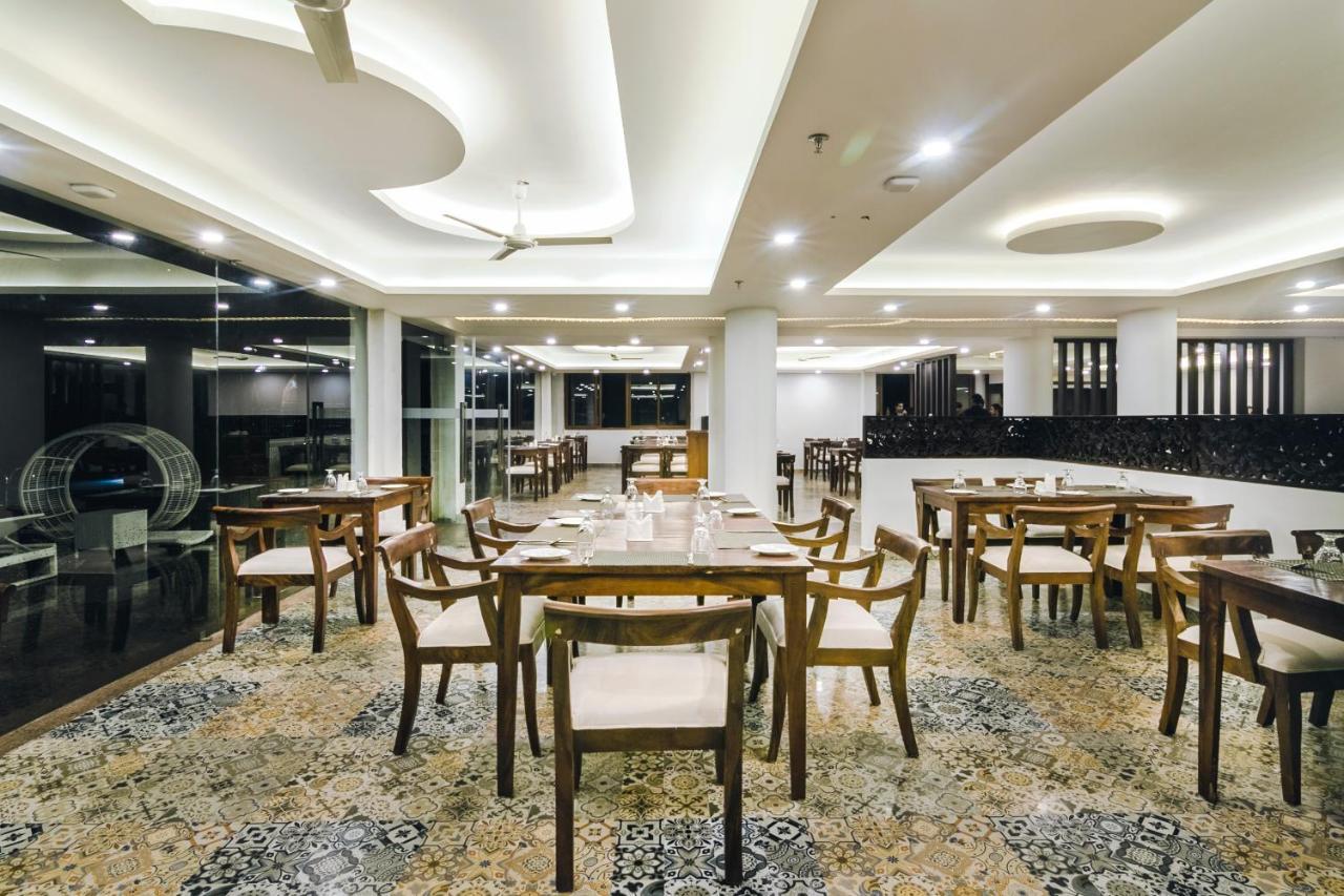 Elixir Hills Suites Resort And Spa Муннар Экстерьер фото